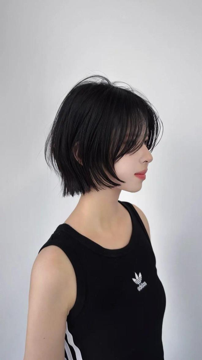 波短发“反杀”让你美到开挂AG真人网长发封印颜值？这(图6)