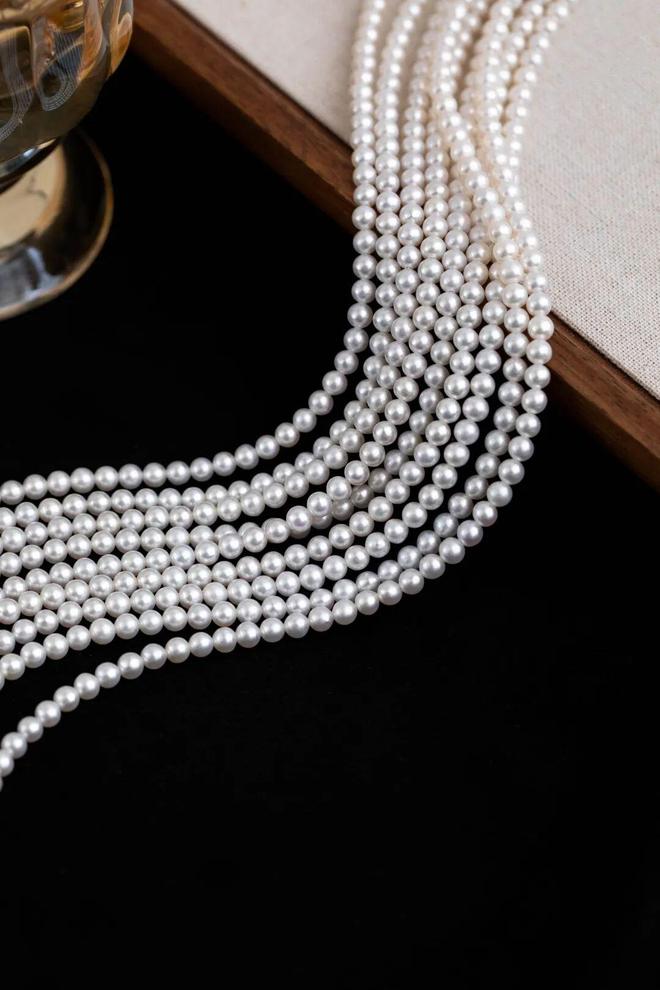 款式超美的！不挑人显贵提气质仅需39元起AG真人平台app珍珠系列来啦！20个(图2)