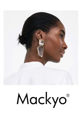 入驻连卡佛ON PEDDER上海恒隆广场